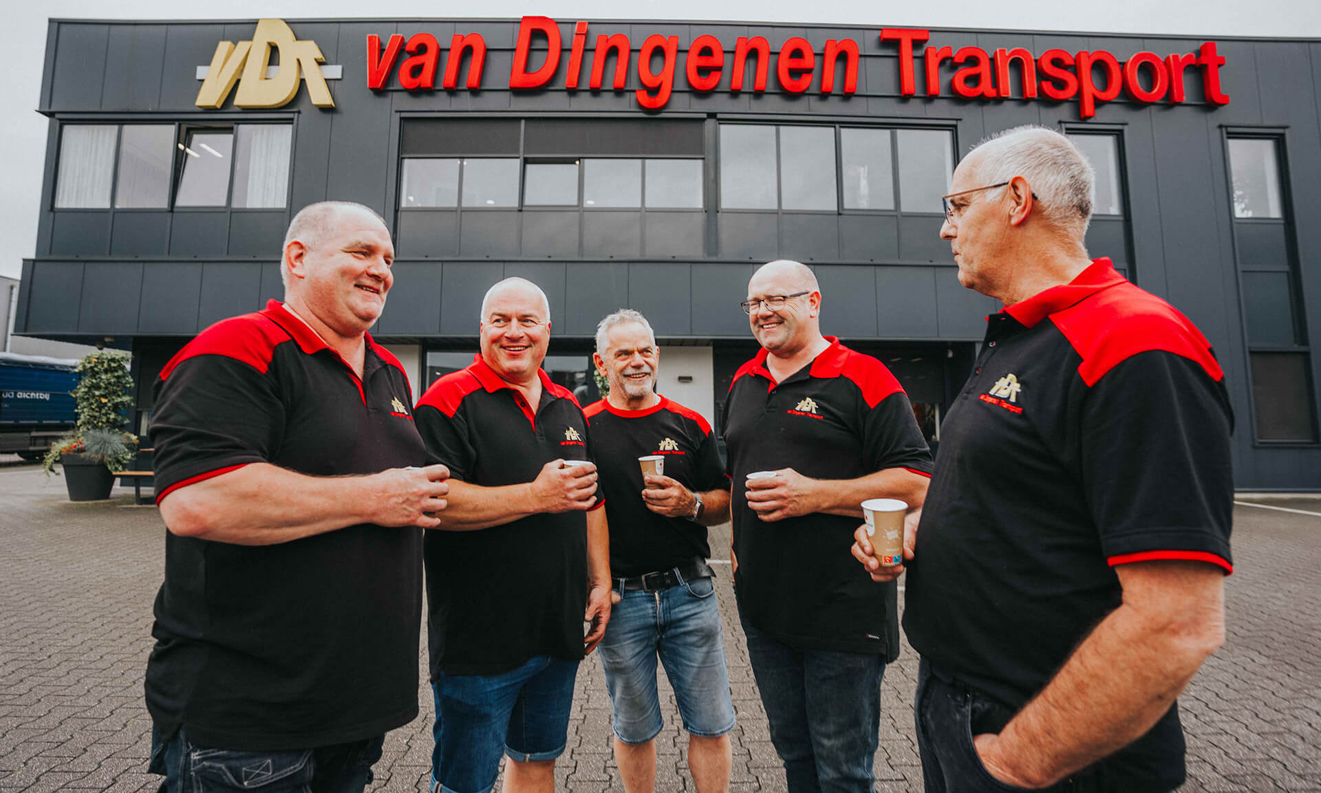 Gründer Jan Van Dingenen Transport im LKW